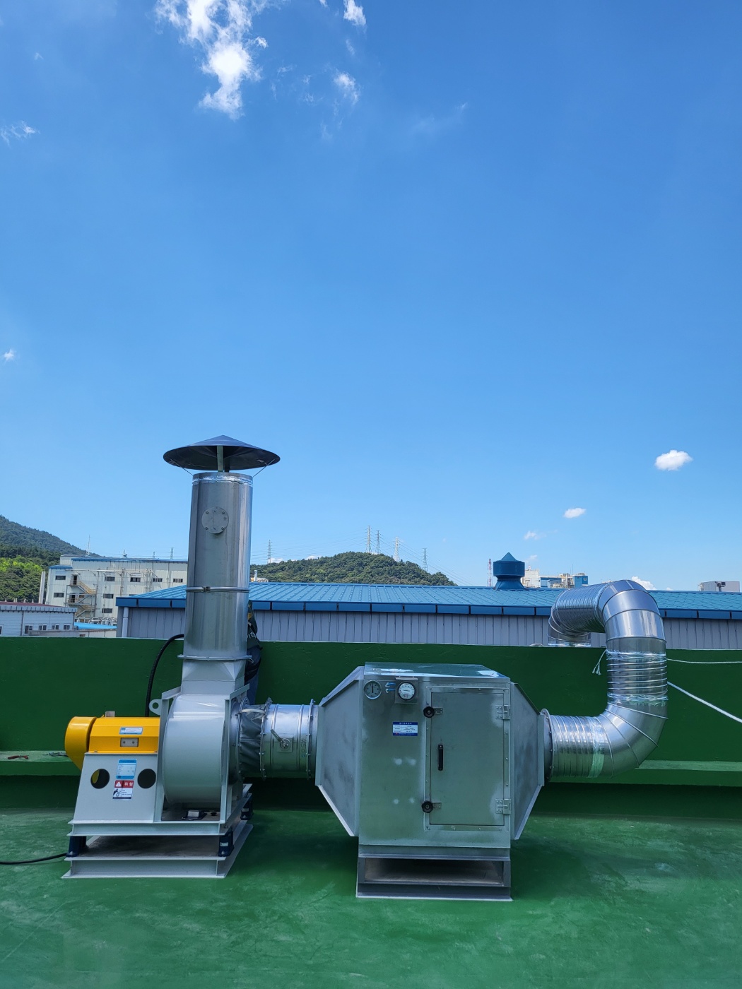 롯데첨단 PC분석실.jpg